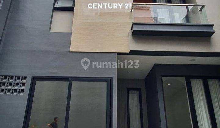 Grand Trevista Residence  Kebun Jeruk Jakara Barat  1