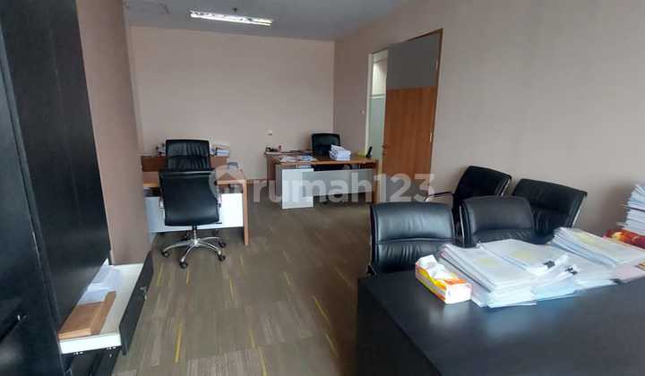 Kantor Neo Soho Capital 321 M2 Jakbar Siap Huni, Posisi Hook, Hrg Nego 3