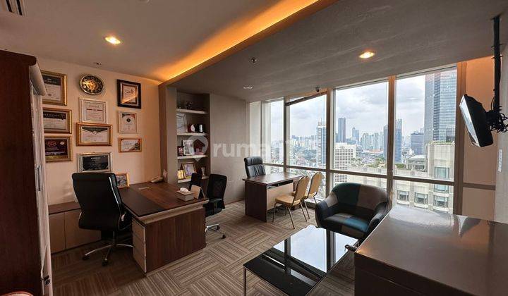 Sewa Kantor 225 M2 Furnished di The Plaza Office Tower, Hrg Nego 1