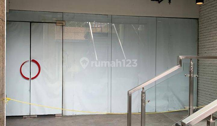 Sewa Retail 140 M2 di Mayapada Tower Sudirman, Murah, Strategis 4