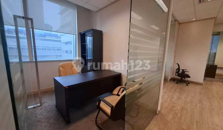 Semi-Furnished Office Rental 158 m2 in Menara Palma Kuningan Affordable Price Semi-Furnished Office Rental 158 m2 in Menara Palma Kuningan Affordable Price