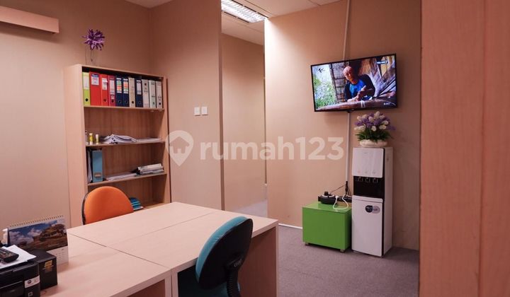 Sewa Kantor Minimalis Siap Huni 78 m2 di 18 Office Park Simatupang Sewa Kantor Minimalis Siap Huni 78 m2 di 18 Office Park Simatupang