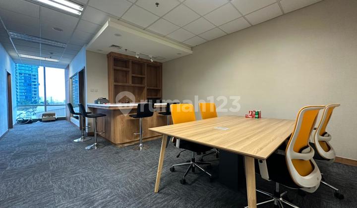 Sewa Kantor Full Furnish 109 M2 di Prudential Center Kokas