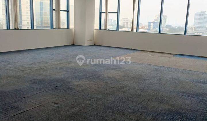 Sewa Kantor 85 M2 Sdh Partisi di Graha Pratama Pancoran, Hrg Tjangkau