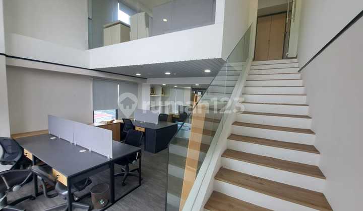 Sewa Kantor 101 M2 Siap Huni di Soho Pancoran, Hrg Nego