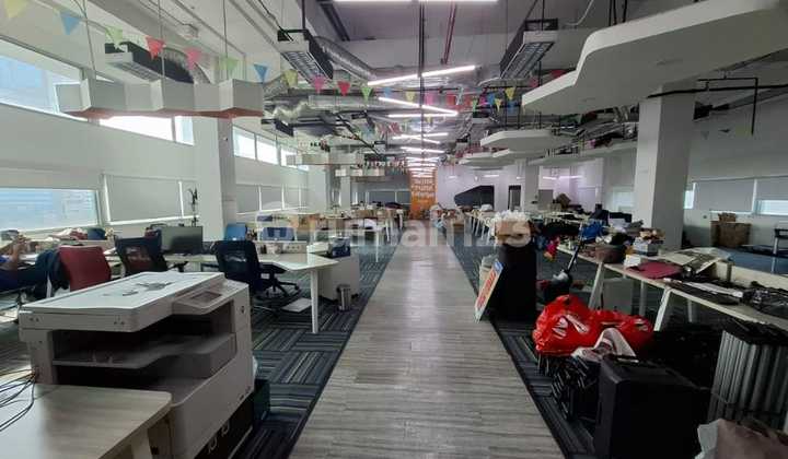 Contemporary Concept Office Rental 1640 m2 in Yellow Palm Tower Kuningan