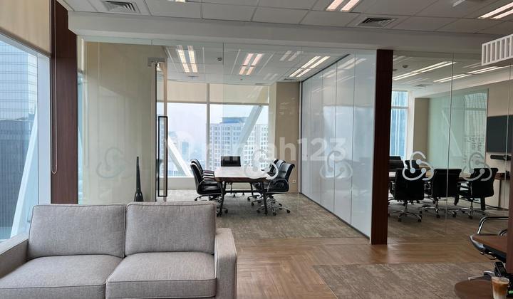 Office for Rent with Existing Partitions, 325 m2 in Equity Tower SCBD, Negotiable Price.