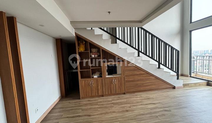 Rent Mini Office 102 M2 in Soho Pancoran, Affordable Price Overtime Free Rent Mini Office 102 M2 in Soho Pancoran, Affordable Price Overtime Free