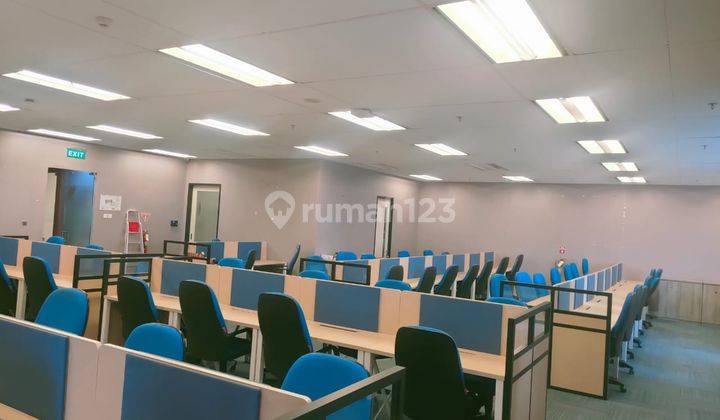 Sewa Kantor Full Furnish 360 M2 di Xl Tower Kuningan Jaksel, Siap Huni 1