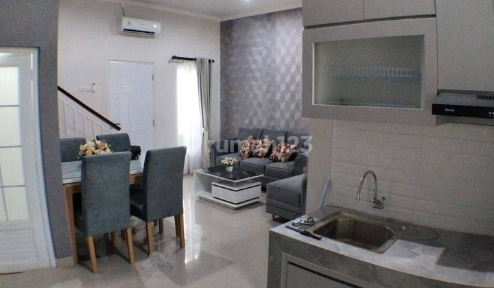 Dijual Rumah Mewah 2 Lantai Dilokasi Strategis Jalan Pisangan Baru Matraman  1