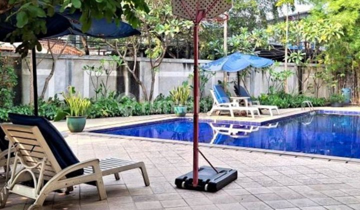 Rumah Dalam Cluster Full Furnished di Kemang Utara
