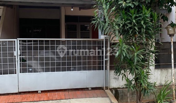 Ready-to-Occupy House Near Toll Road and LRT in Dikranggan Permai Cibubur Ready-to-Occupy House Near Toll Road and LRT in Dikranggan Permai Cibubur