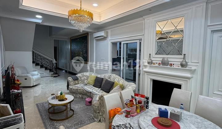 Rumah Pik American Classic Manyar Permai Luas Tanah 187.5 M² ( 7,5X25 )Luas Bangunan 450 M² Bangunan 3 Lantai3+1 Kmr Tdr5+1 Kmr Mnd 1 Ruang Kantor 1 Ruang Karaoke Full Marmer Full Interior Bangunan Mandiri (2021)Hadap Selatan Sertifikat PPJB Dari Harga 10 2