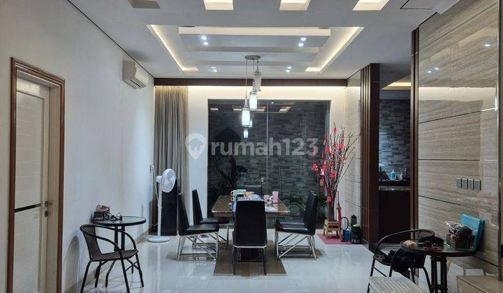Rumah Golf Lake Residence Luas Tanah 200 M² ( 10x20 )luas Bangunan 208 M² Kamar Tidur 4+1kamar Mandi 4+1 Bangunan 2 Lantai Semi Furnish Rapi Hadap Selatan Harga 8,8 Milyar Nego 1
