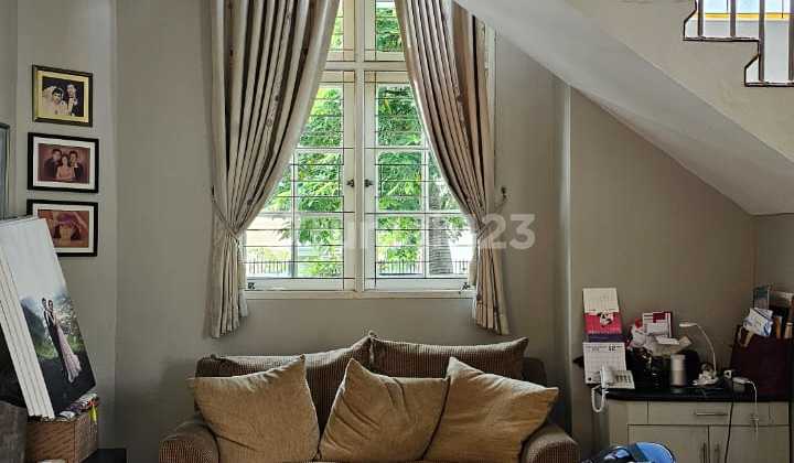 Rumah Puri Indah Jakarta Barat Luas Tanah 300 M² Luas Bangunan 420 M² Bangunan 2 Lantai Kamar Tidur 4+1 Kamar Mandi 4+1 Semi Furnish Listrik 4400 Watt Ac 10 Unit Hadap Utara Surat Shm Harga 14 Milyar Nego 2