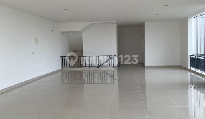 Soho Wallstreet Pik2 Jarang Ada Unit Yg Di Jual Uk 8x18 M² Bangunan 3 Lantai Listrik 6.600 Watt Hadap Barat Harga 12 Milyar Nego