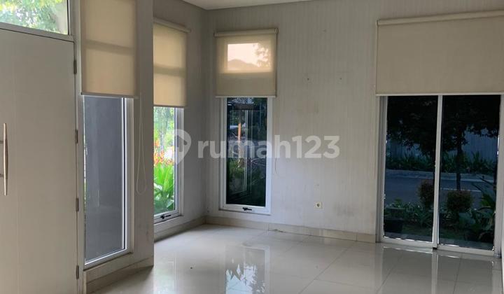 UK 10x25 m² Latin American House, 2-Storey Building, Corner Position, 4+1 Bedrooms, 3+1 South-Facing Bedrooms, Price 135 Million/Year Negotiable