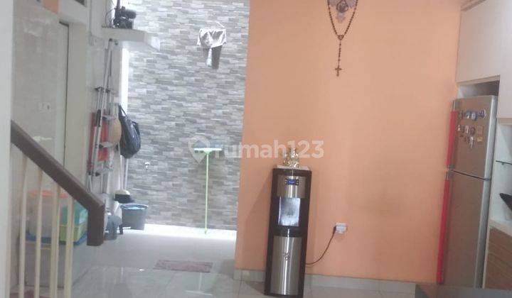 Rumah Cluster Amerika, Green Lake City. Harga 2,4 Milyar Full Furnished. Renovasi Dan Nego Sampai jadi. Hadap Timur 2