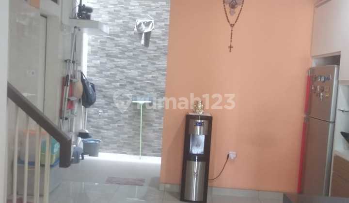 Rumah Cluster Amerika, Green Lake City. Harga 2,4 Milyar Full Furnished. Renovasi Dan Nego Sampai jadi. Hadap Timur 8