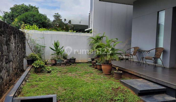 Rumah di Metro Permata 1. Luas Tanah 276 m². Luas Bangunan 281 m². Rumah Bagus Dan Rapi. Harga 4,5 Milyar Nego.sudah Renovasi.Tangerang 1