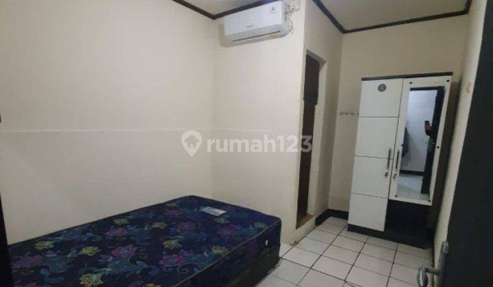 Kost Daerah Hayam Wuruk
hadap Utara
sertifikat Shm
18 Kamar Full Ac
kamar Mandi Dalam
 1