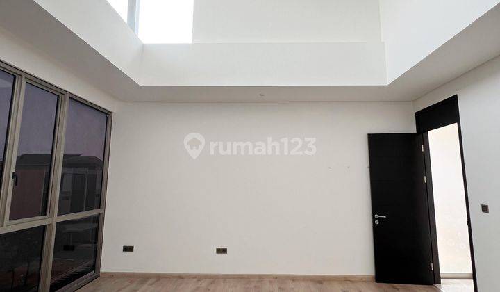 Rumah Mozart, Golf Island. Luat Tanah 300 M². Luas Bangunan 600 M². Semi Furnish. Harga 17,5 Milyar Nego Sampai Dealll 1