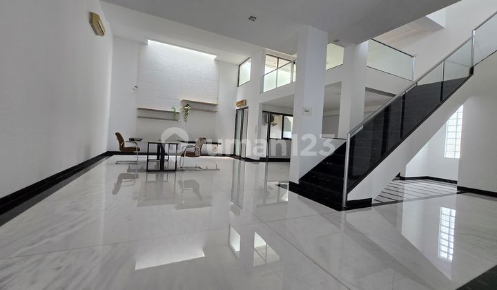 Rumah Permata Buana Pulau Pangang Luas Tanah 200 M² ( 10x20 )luas Bangunan 500 M² Bangunan 3 Lantai Kamar Tidur 4+1kamar Mandi 4+1 Surat Hgb Harga 10,5 M Nego 2