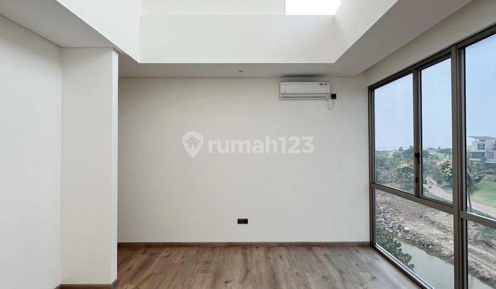 Rumah Mozart, Golf Island. Luat Tanah 300 M². Luas Bangunan 600 M². Semi Furnish. Harga 17,5 Milyar Nego Sampai Dealll 2