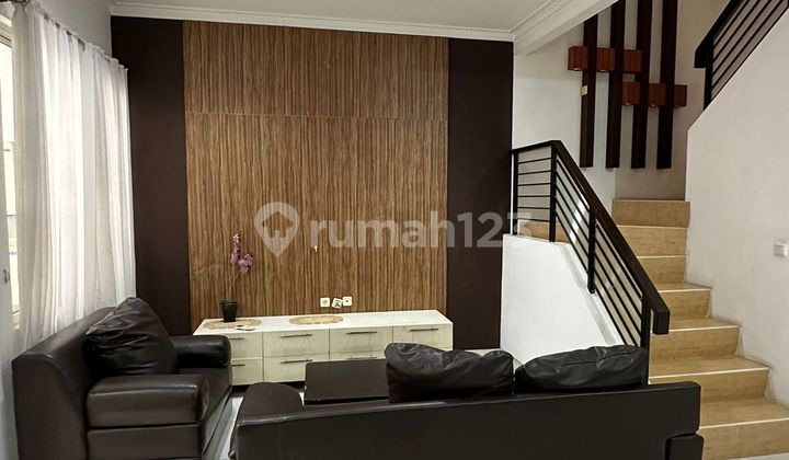 Rumah Puri Media La Gardia Luas Tanah 144 M² ( 8x18 )luas Tanah 200 M²kamar Tidur 4+1kamar Mandi 3+1 Surat Shm Bangunan 2 Lantai Harga 3,8 Milyar Nett