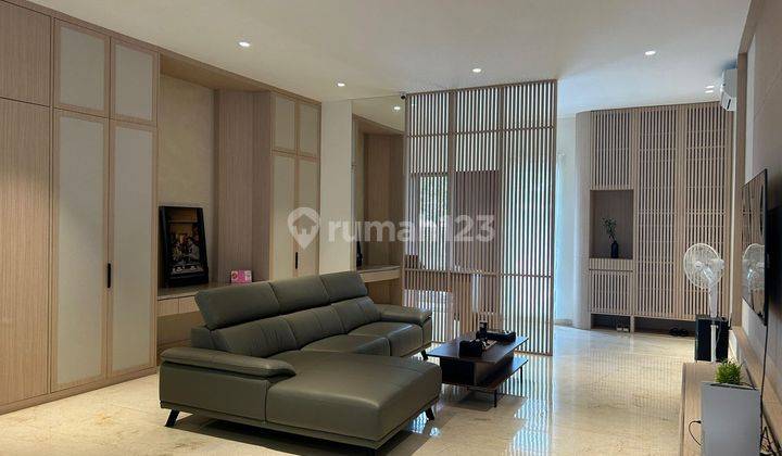 Rumah Golf Island Pik
luas Tanah 200 M²
luas Bangunan 300 M²
3+1 Kamar Tidur
3+1 Kamar Mandi
bangunan 2 Lantai
fully Furnished 
sudah Sertifikat 
harga 9.5 M Nego 1