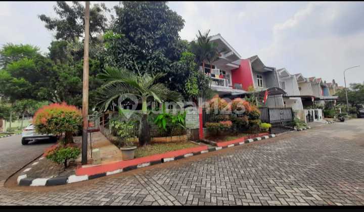 Rumah Metro Permata 1, Luas Tanah 193m2. Luas Bangunan 220m2. Posisi Hoek. 3 Kamar Tidur 2 Kamar Mandi. Semi Furnish. Surat Shm. Harga 2,6 Milyar Nego