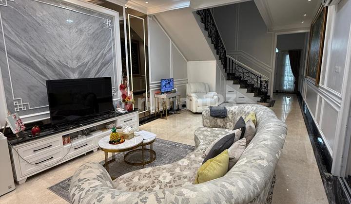 American Classic House at Manyar Permai, Land Area 187.5 m² (7.5x25), Building Area 450 m², 3-Story Building, 3+1 Bedrooms, 5+1 Bathrooms, 1 Office Room, 1 Karaoke Room, Fully Marble, Fully Furnished, Independent Building (2021), South-Facing, PPJB Certificate, Starting from 10 American Classic House at Manyar Permai, Land Area 187.5 m² (7.5x25), Building Area 450 m², 3-Story Building, 3+1 Bedrooms, 5+1 Bathrooms, 1 Office Room, 1 Karaoke Room, Fully Marble, Fully Furnished, Independent Building (2021), South-Facing, PPJB Certificate, Starting from 10