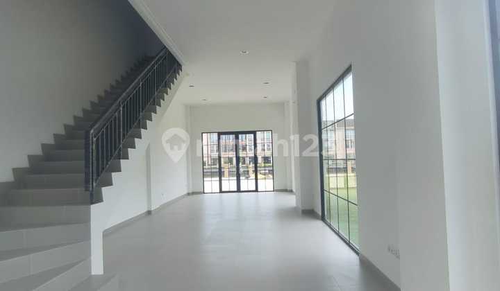 Harvard Pik2 Rukan Type Danau Hoek (Promenade Lake) 4.5x15m². 3-Story Building, Minimum Lease 2 Years, 155 Million/Year Negotiable