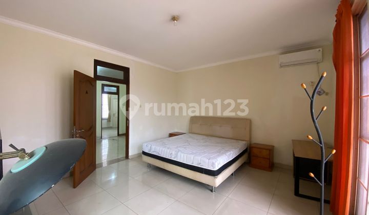 Rumah Flamboyan Golf, Uk 12x23m2. 4+1 Tdr. 4+1 Kmr Mandi. Harga 310jt 2