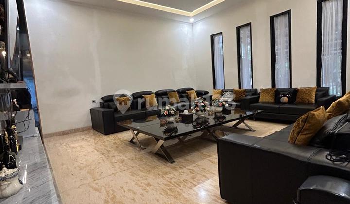 Rumah Bsd, Cluster Delatinos Luas Tanah 296 M² ( 17x20 )luas Bangunan 350 M²bangunan 2 Lantai4+1 Kamar Tidur5+1 Kamar Mandi Ajb Developer Hadap Timur,selatan Listrik 11000 Watt Semi Furnish + Ac Central Ranjang Kingkoil Harga 6,9 Milyar Nego