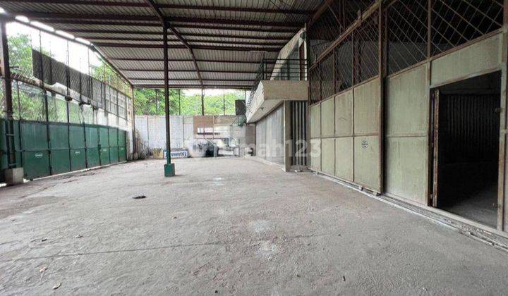 Gudang Siap Pakai di Klender Jakarta Timur  2