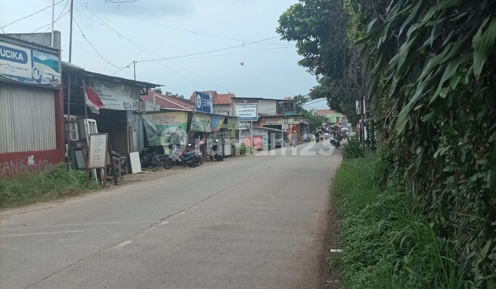 Tanah darat pinggir jalan utama 
