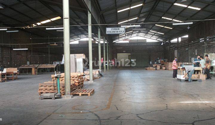 Gudang Di Xona Industri Besar Siap Pakai Dapat Untuk Pabrik 1