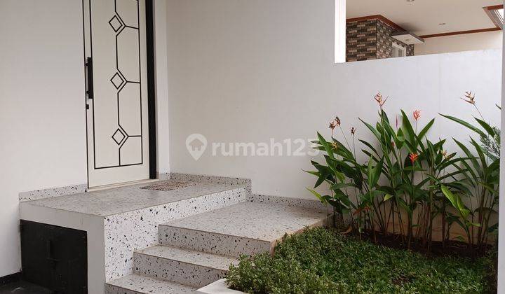 DIJUAL RUMAH BARU 2 LANTAI di Amalfi Village SHM Gading Serpong  2