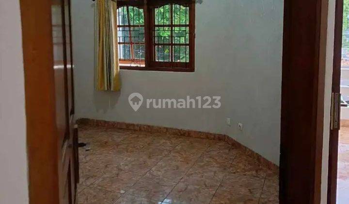 Disewakan Rumah Bagus 2.5 Lantai Utk Hunian/Kantor Di Tebet Dalam Jaksel 2