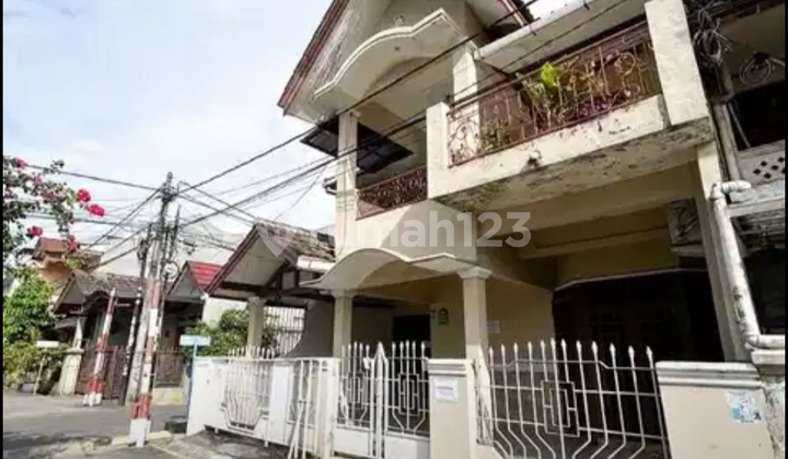 For Rent Minimalist 2-Story House in Pondok Maharta Bintaro 2