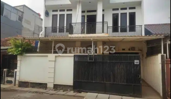 For Rent House Suitable for Office in Pancoran, South Jakarta