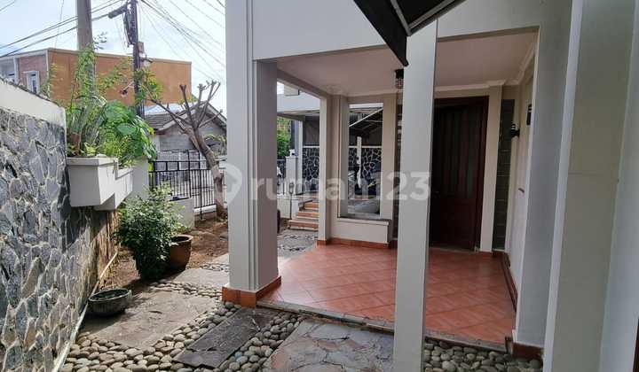 Disewakan/Dijual Rumah Tinggal dan Kantor di Ciputat 2