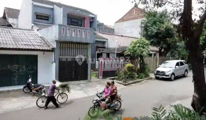 Disewakan Rumah 2 Lantai Cocok Utk Usaha Depan Sekolahan Di Komplek Dki/Joglo/Kembangan 2