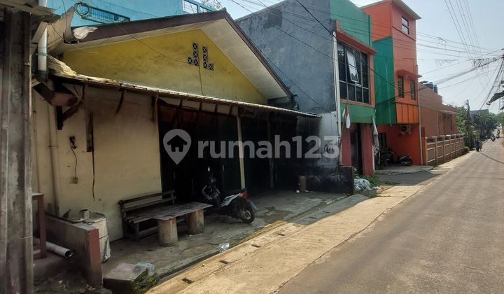 House Location Near UI Campus, Suitable for Building a Boarding House, Strategic Location. 2