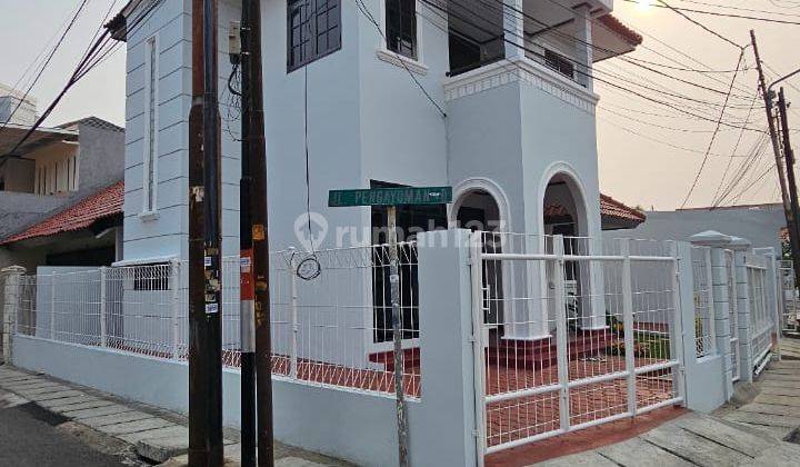 Rumah Baru Renovasi, Akses Strategis Komplek Kehakiman Jakarta 1