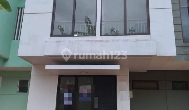 Turun Harga Dijual Rumah di Malibu Village Gading Serpong