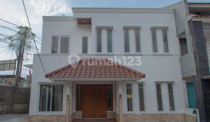 Banting Harga Rumah bangunaan mandiri di Lippo Karawaci di Taman Permata Parahyangan