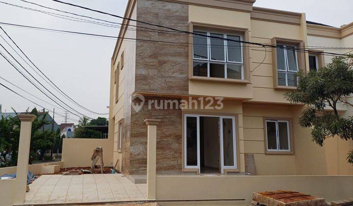 Brand New! Dijual Rumah 2 Lantai di Gading Serpong 1