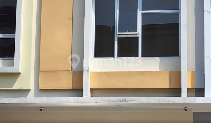 Disewa Ruko Pisa Grande di Gading Serpong